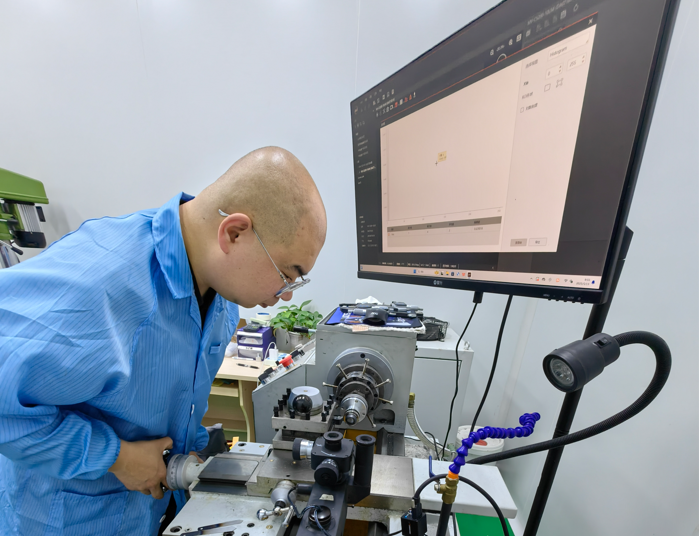 定心車、定心裝調服務